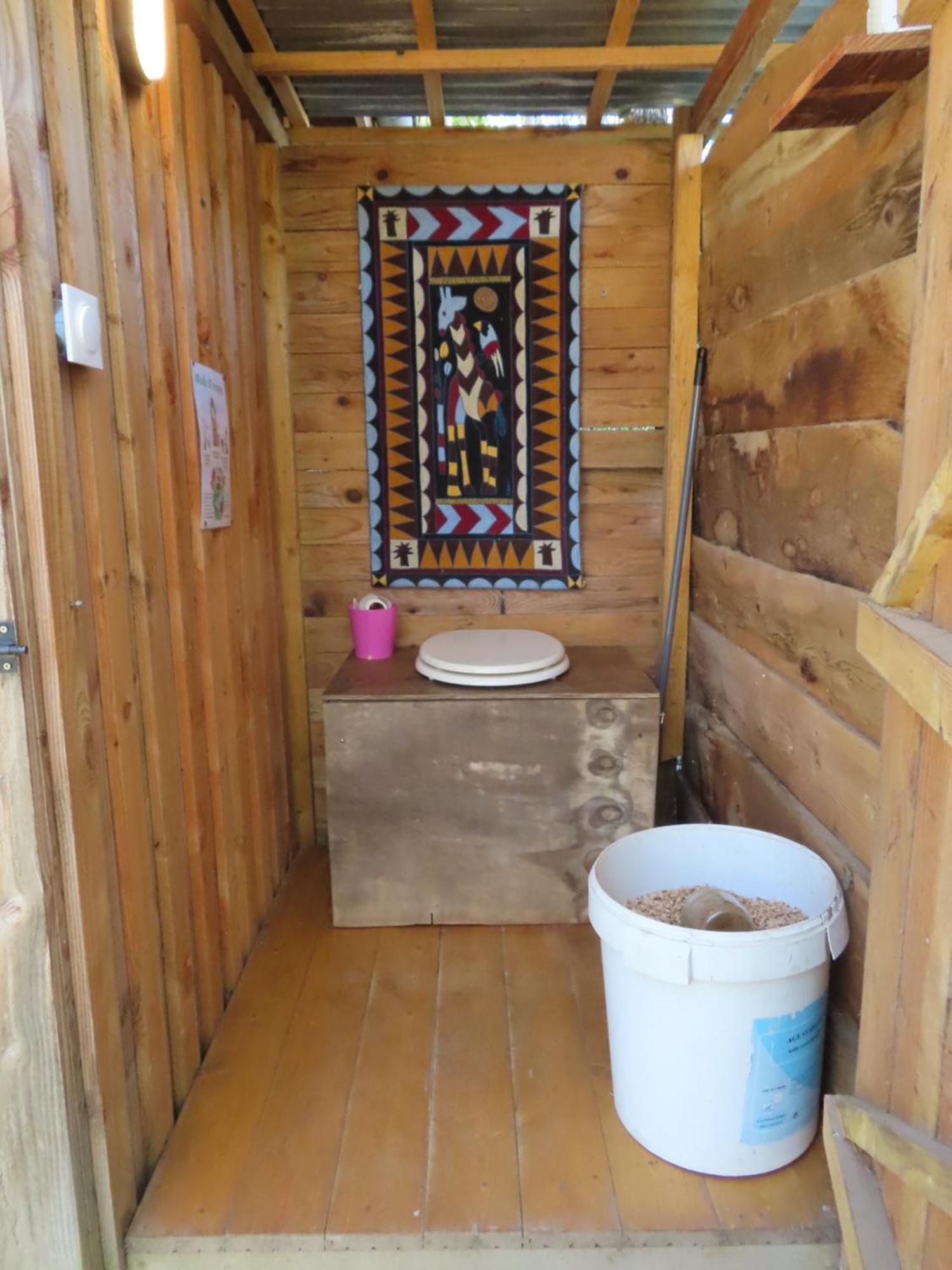 Cosy Cabane Montbrun-Bocage Exterior photo